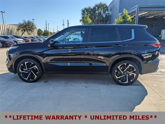 Used 2022 Mitsubishi Outlander SE image 9