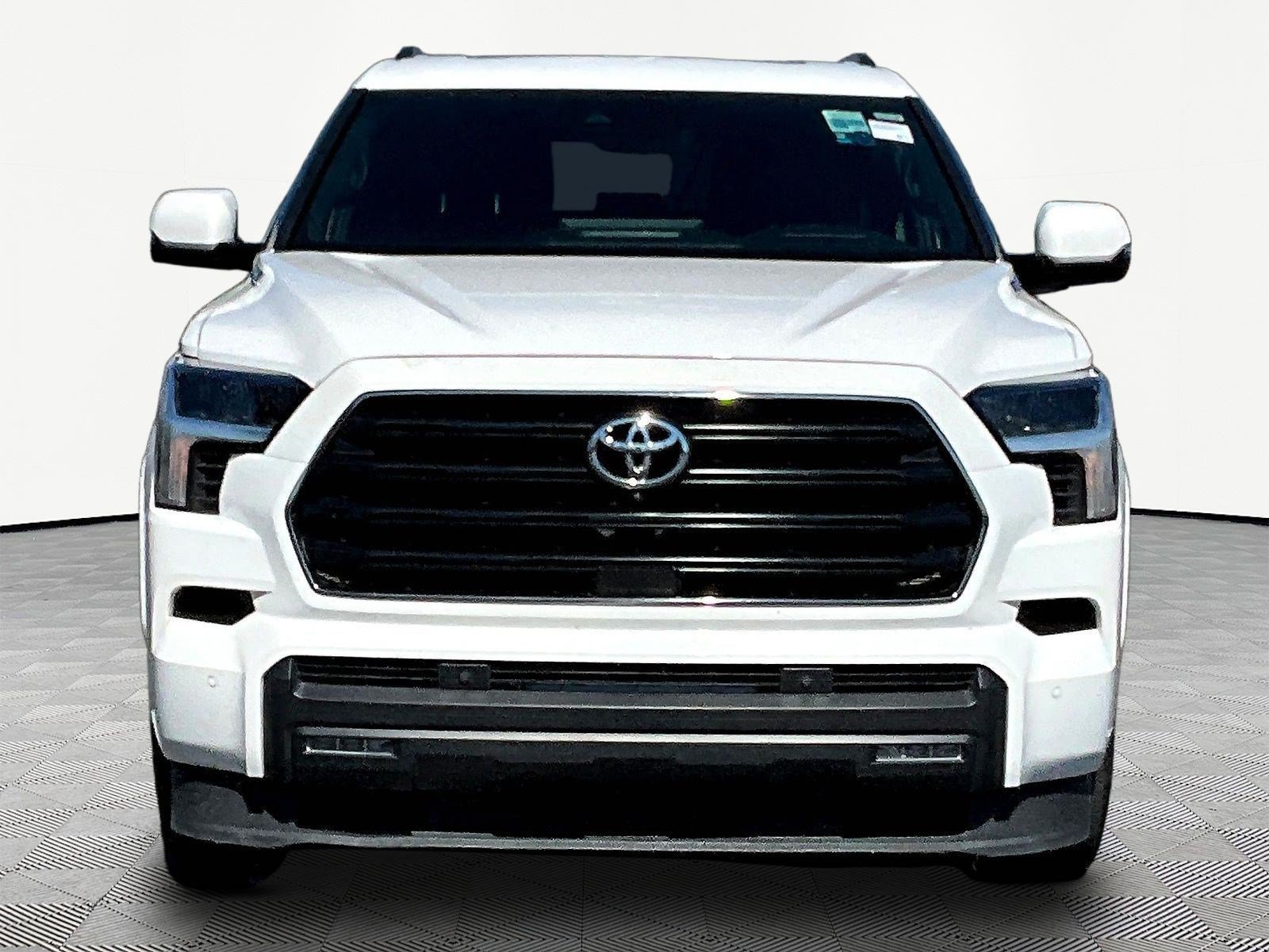Used 2025 Toyota Sequoia SR5 w/ SR5 Premium Package AWD/4WD image 2