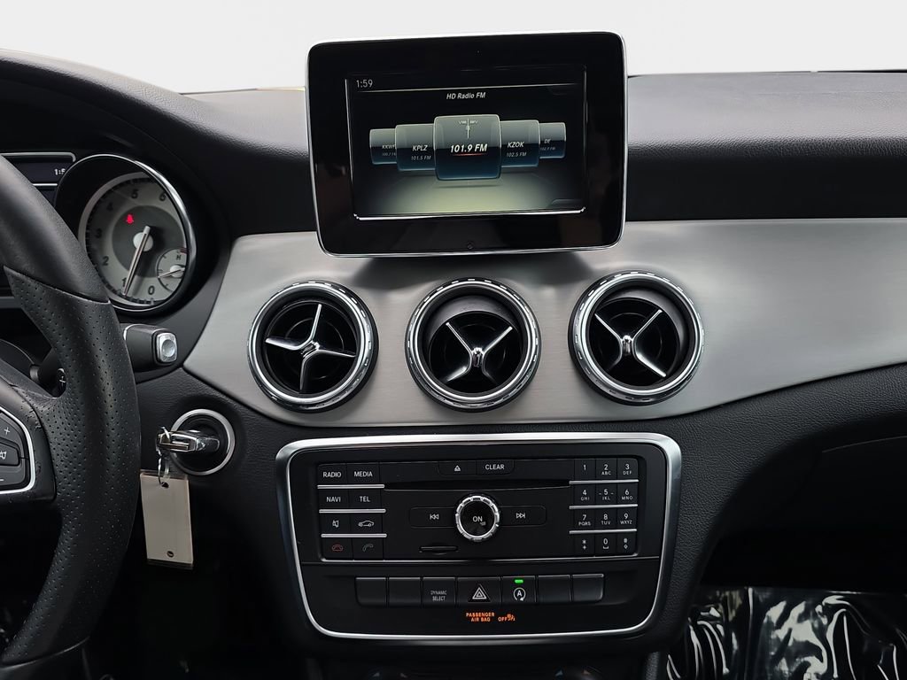 Used 2017 Mercedes-Benz GLA 250 image 23