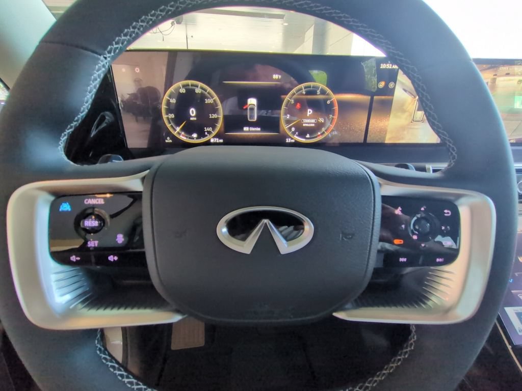 New 2027 INFINITI QX80 Luxe RWD image 13