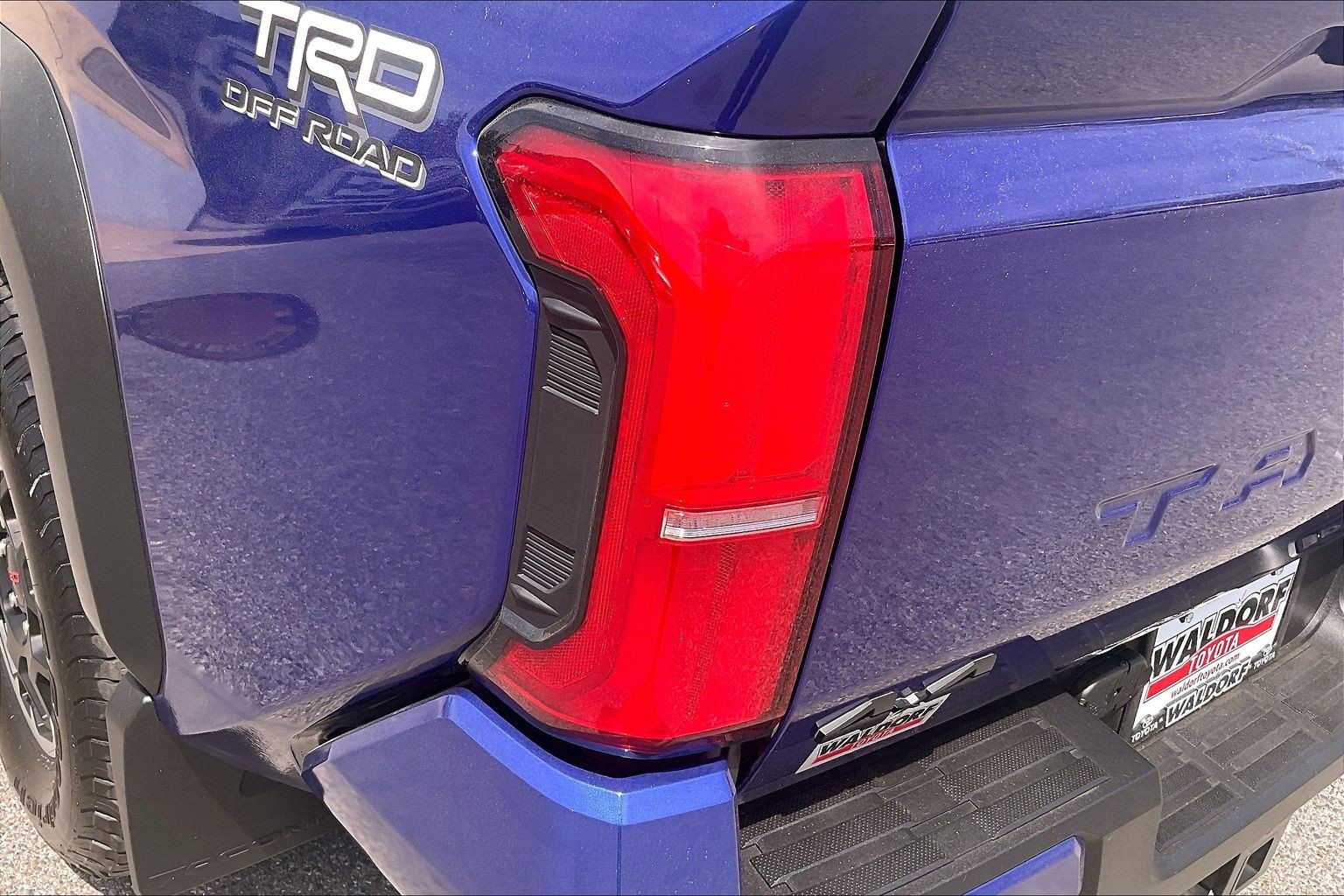 Used 2025 Toyota Tacoma TRD Off-Road AWD/4WD image 33
