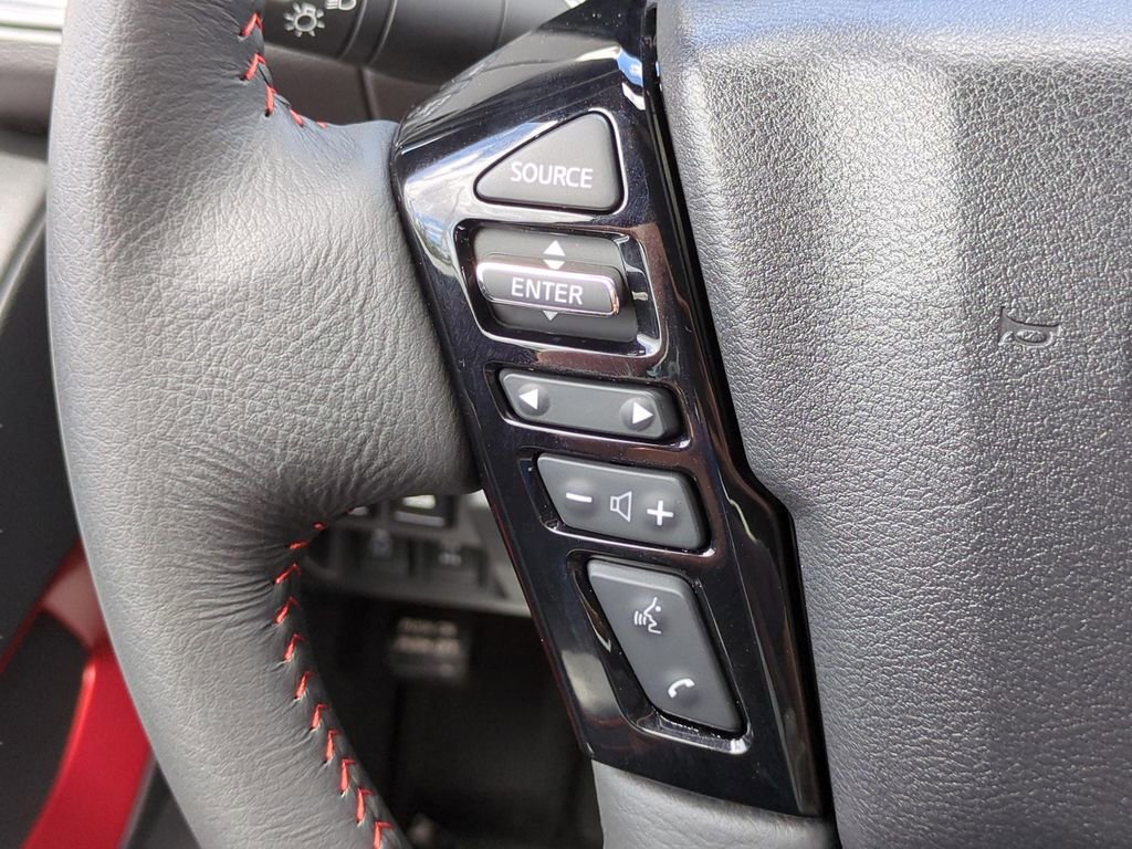 Certified 2025 Nissan Frontier PRO-4X w/ Interior Protection Package image 20