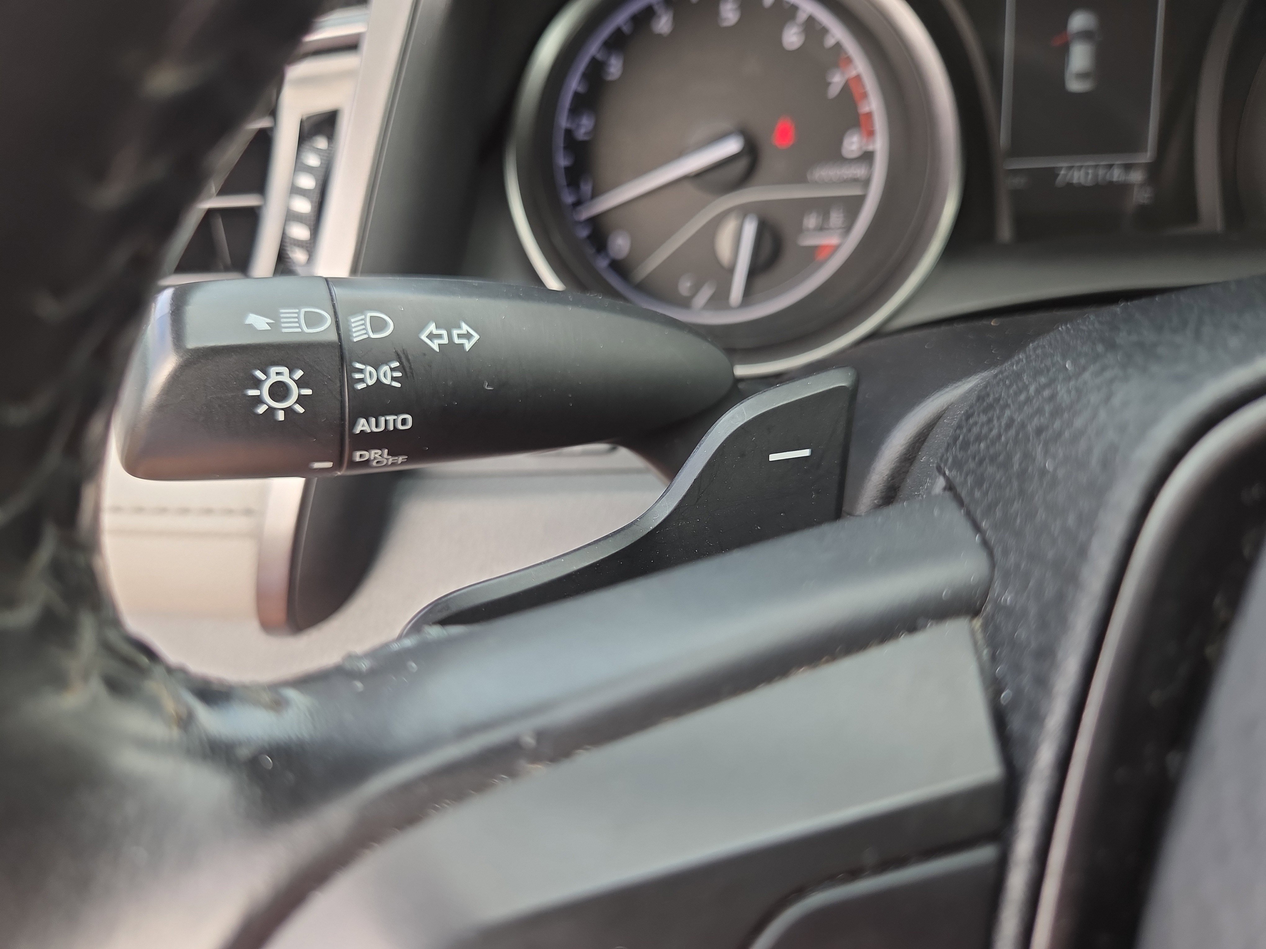 Certified 2021 Toyota Camry SE image 31