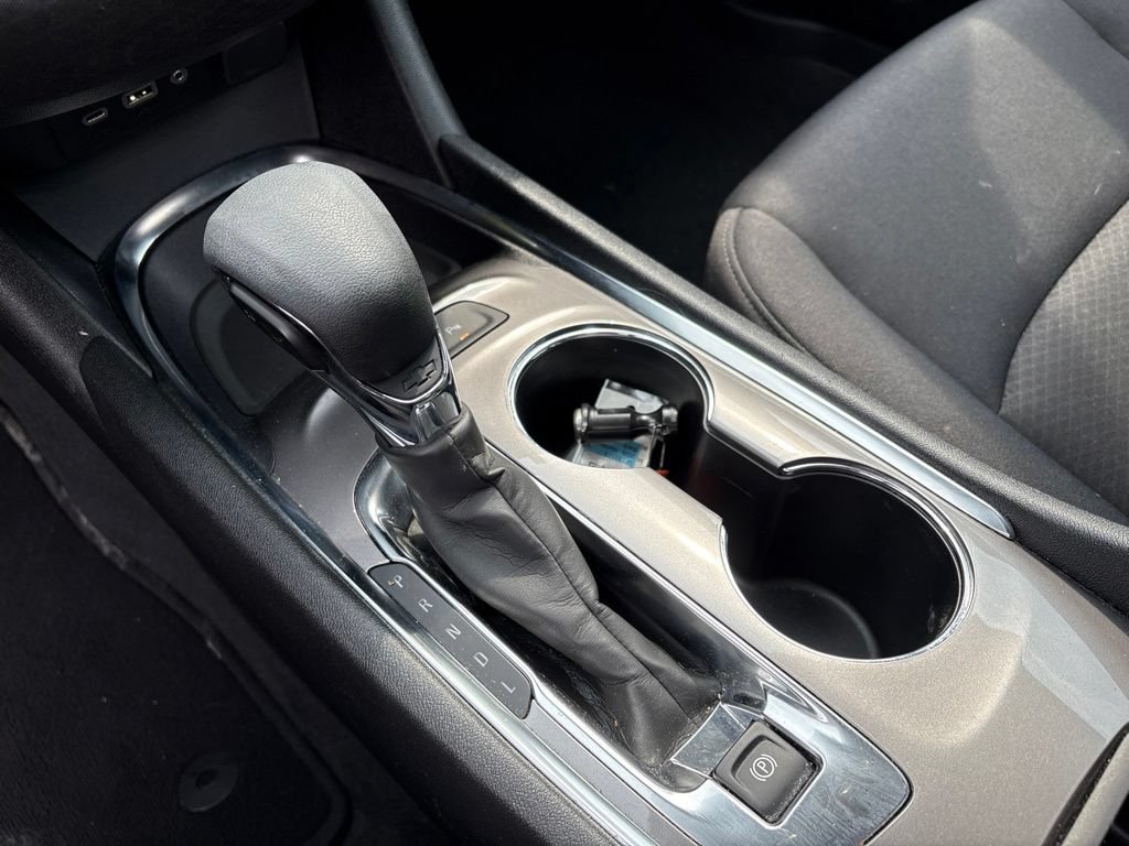 Used 2025 Chevrolet Malibu LT FWD image 28