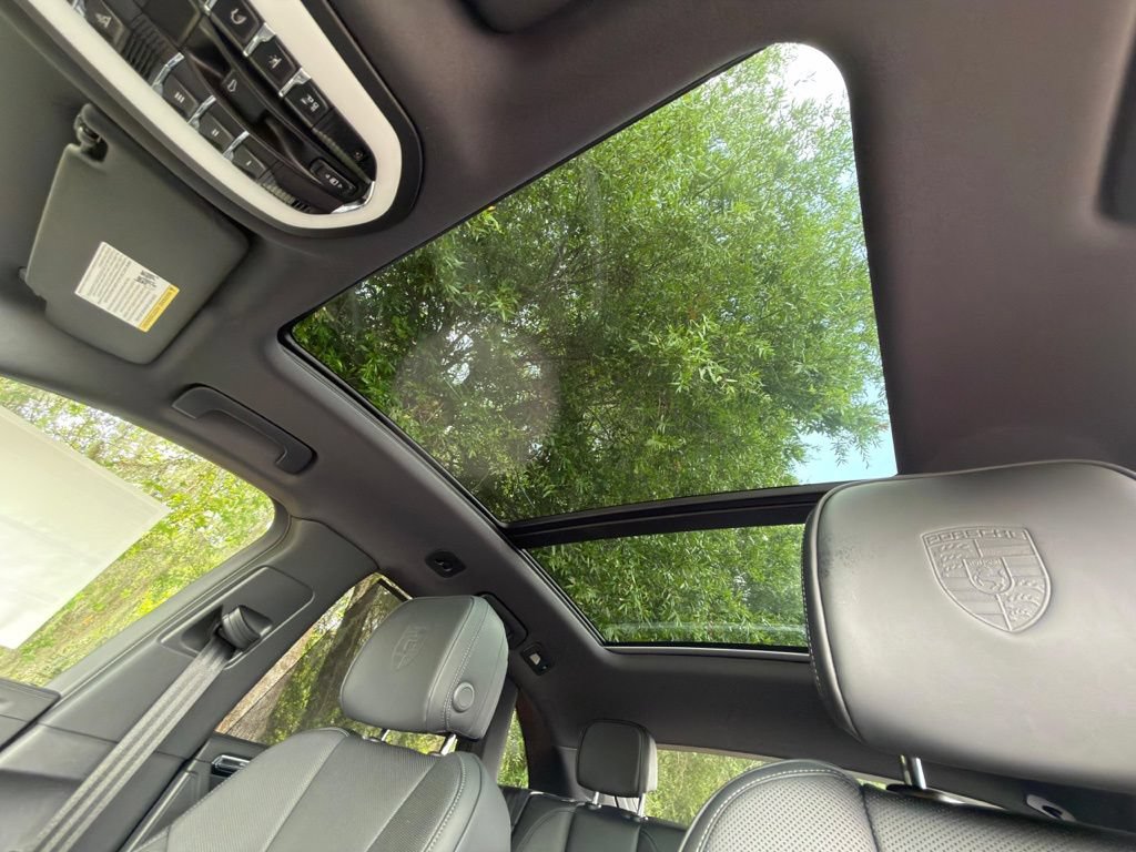New 2026 Porsche Macan AWD/4WD image 16