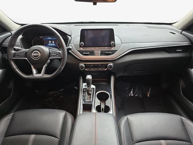Used 2024 Nissan Altima 2.5 SR FWD image 13