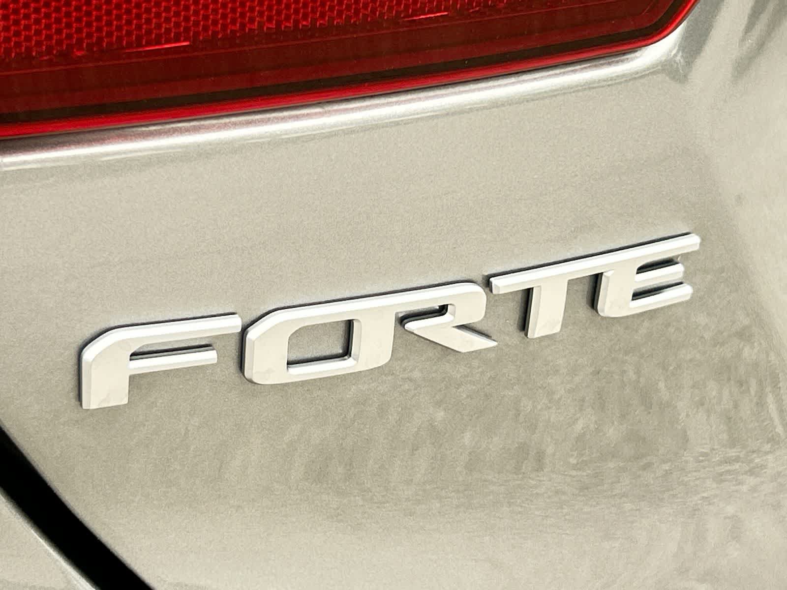 Used 2023 Kia Forte GT w/ GT2 Package FWD image 8