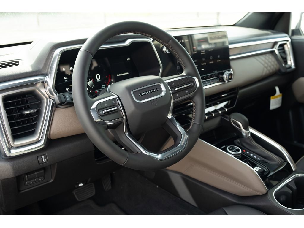 New 2026 GMC Canyon Denali image 11
