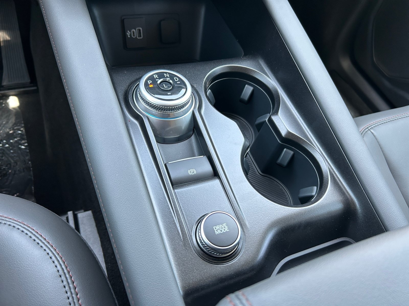 New 2026 Ford Explorer Active w/ Active Comfort Package RWD image 15