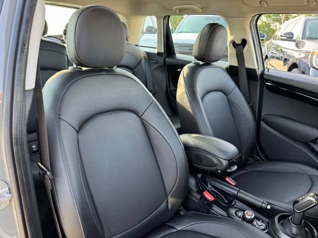 Used 2021 MINI Cooper 4-Door Hardtop FWD image 19