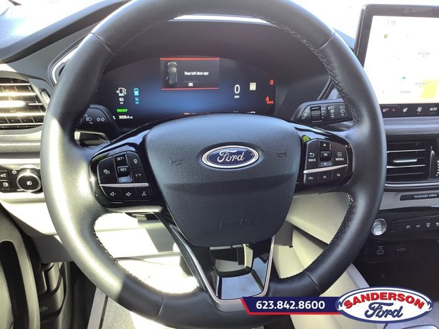 Certified 2023 Ford Escape SE w/ PHEV Premium Package FWD image 10