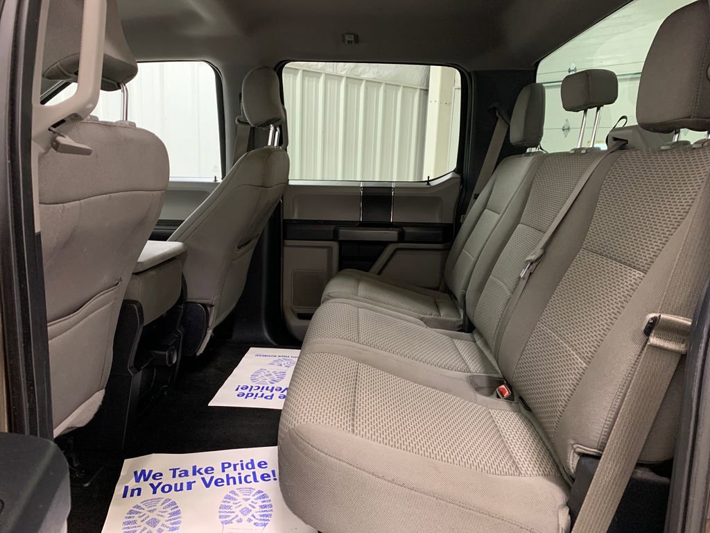 Used 2015 Ford F150 XLT image 17