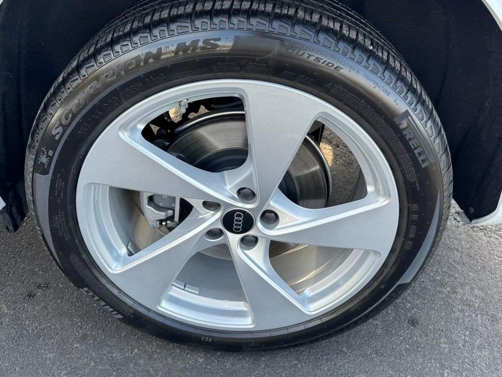 Used 2025 Audi Q5 Premium Plus image 7
