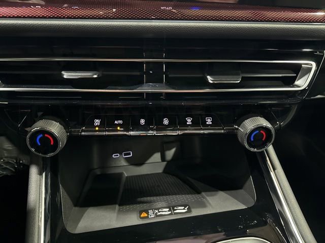 New 2026 Chevrolet Traverse Z71 w/ Enhanced Driving Package image 27