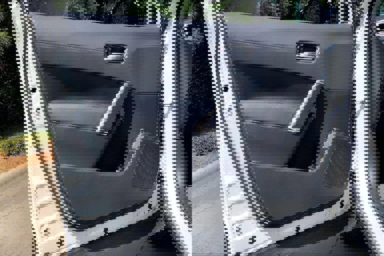 Used 2023 Toyota Corolla Cross XLE w/ Convenience Package image 22