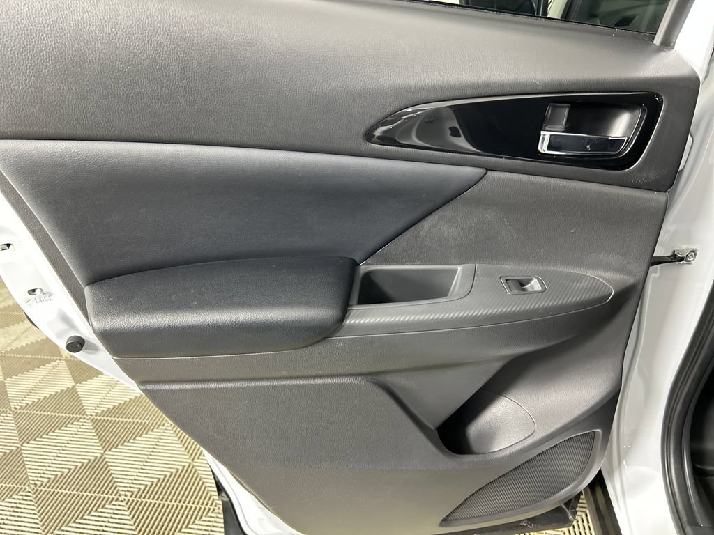 Used 2025 Mitsubishi Eclipse Cross SE AWD/4WD image 15