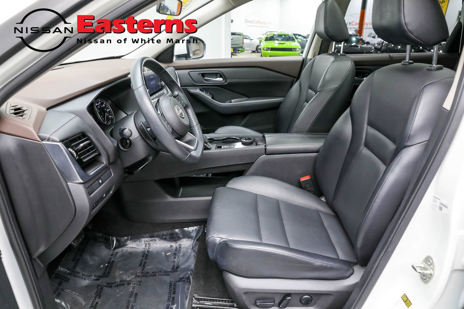 Used 2022 Nissan Rogue SV w/ SV Premium Package image 39