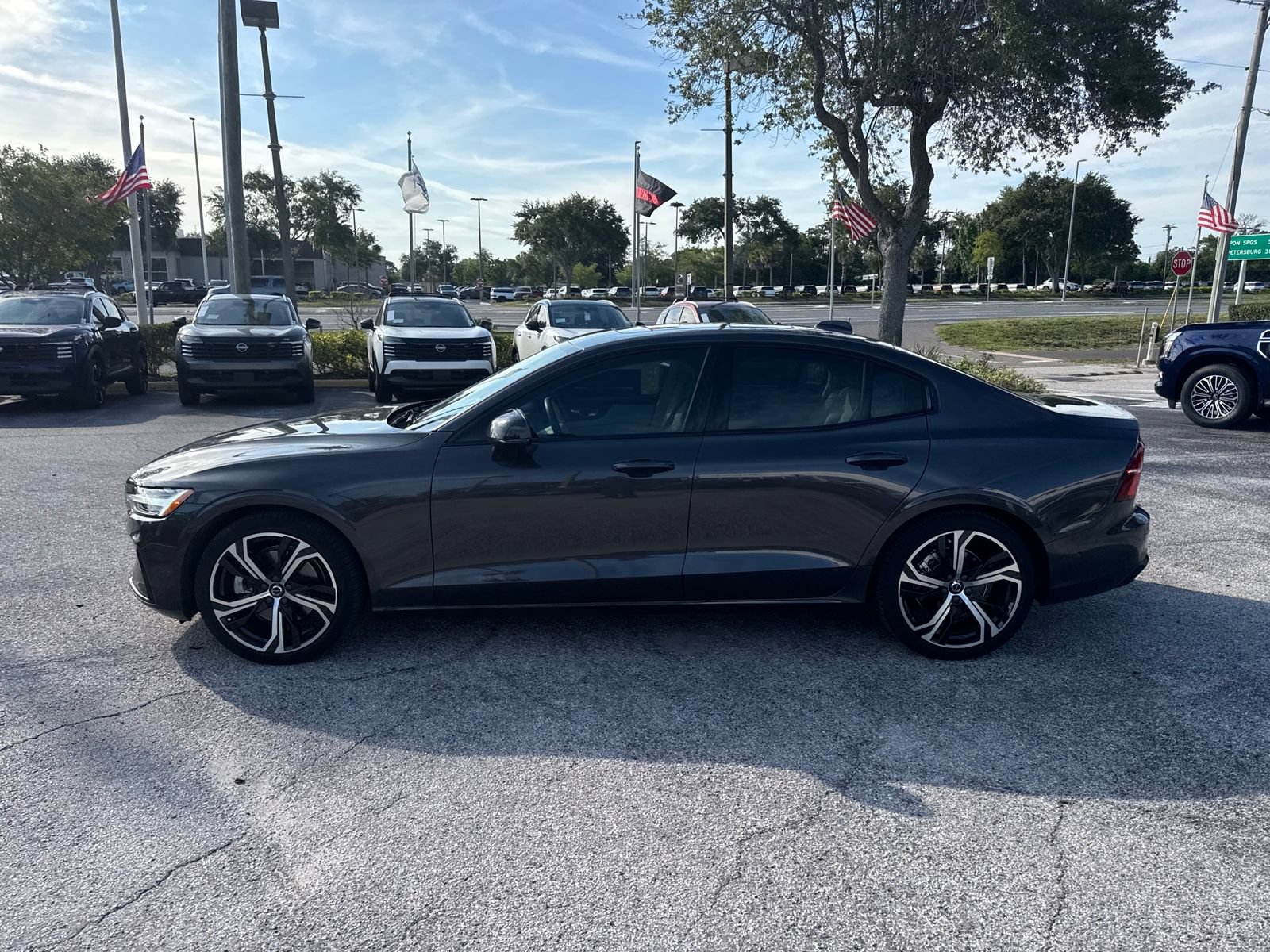 Used 2024 Volvo S60 B5 Plus w/ Protection Package Premier AWD/4WD image 20