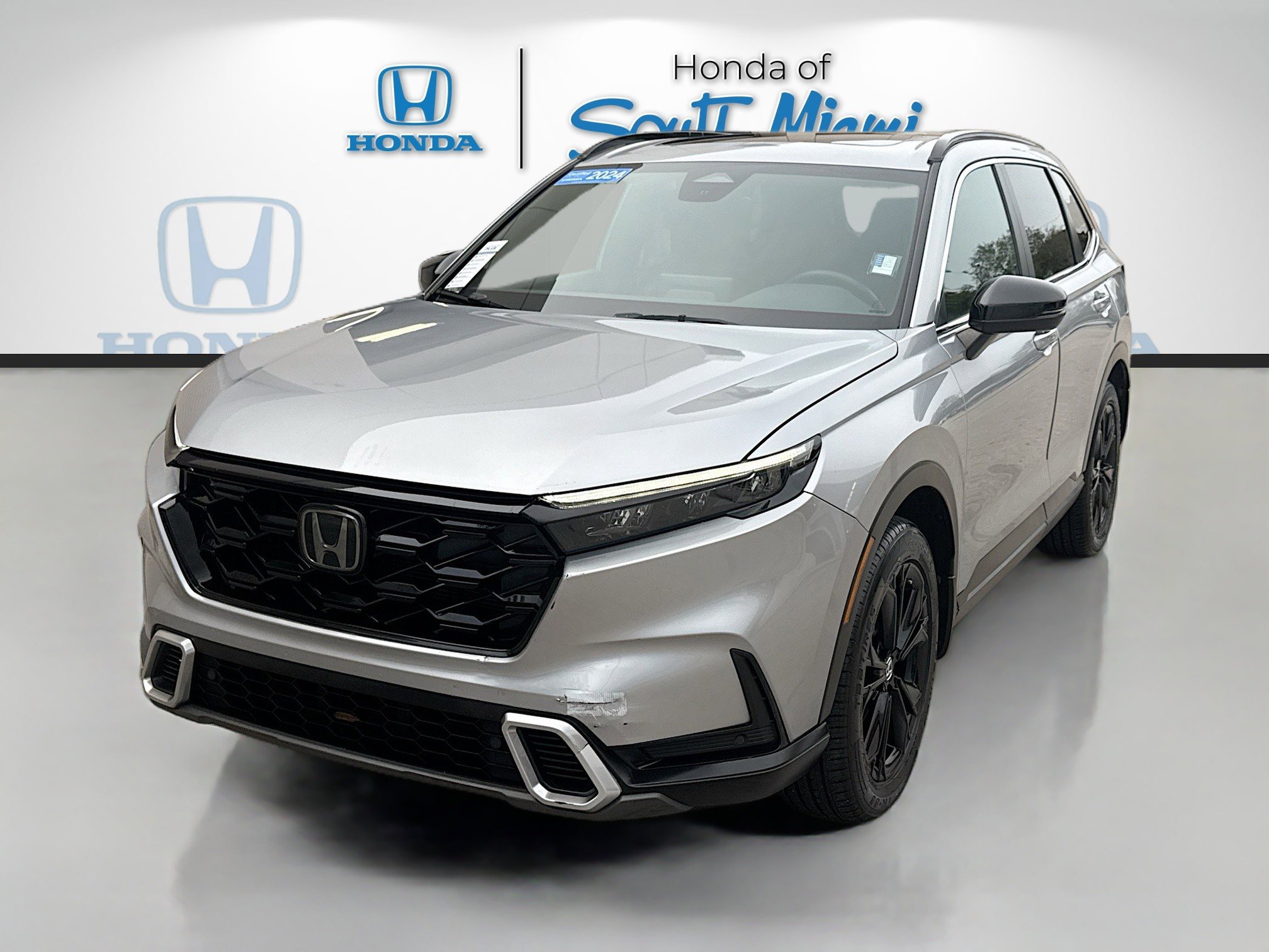 Used 2024 Honda CR-V Sport Touring image 3