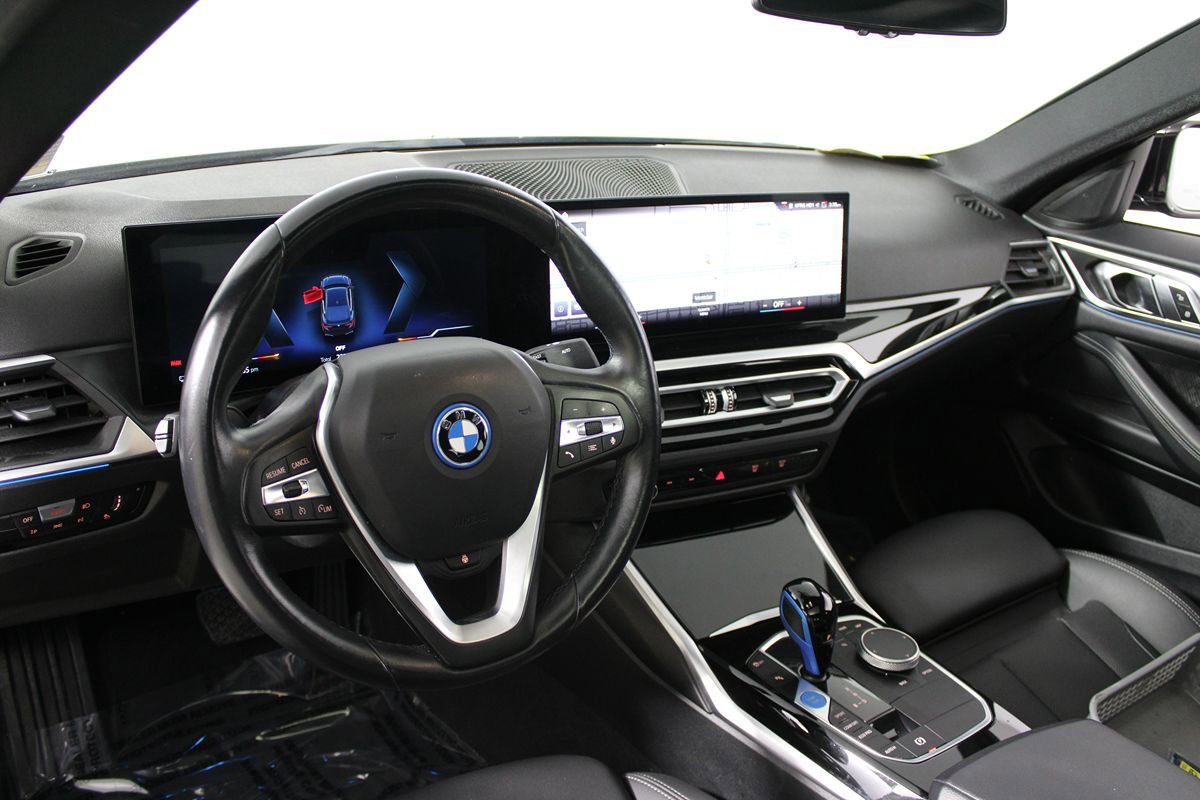 Used 2023 BMW i4 eDrive35 w/ Premium Package RWD image 7