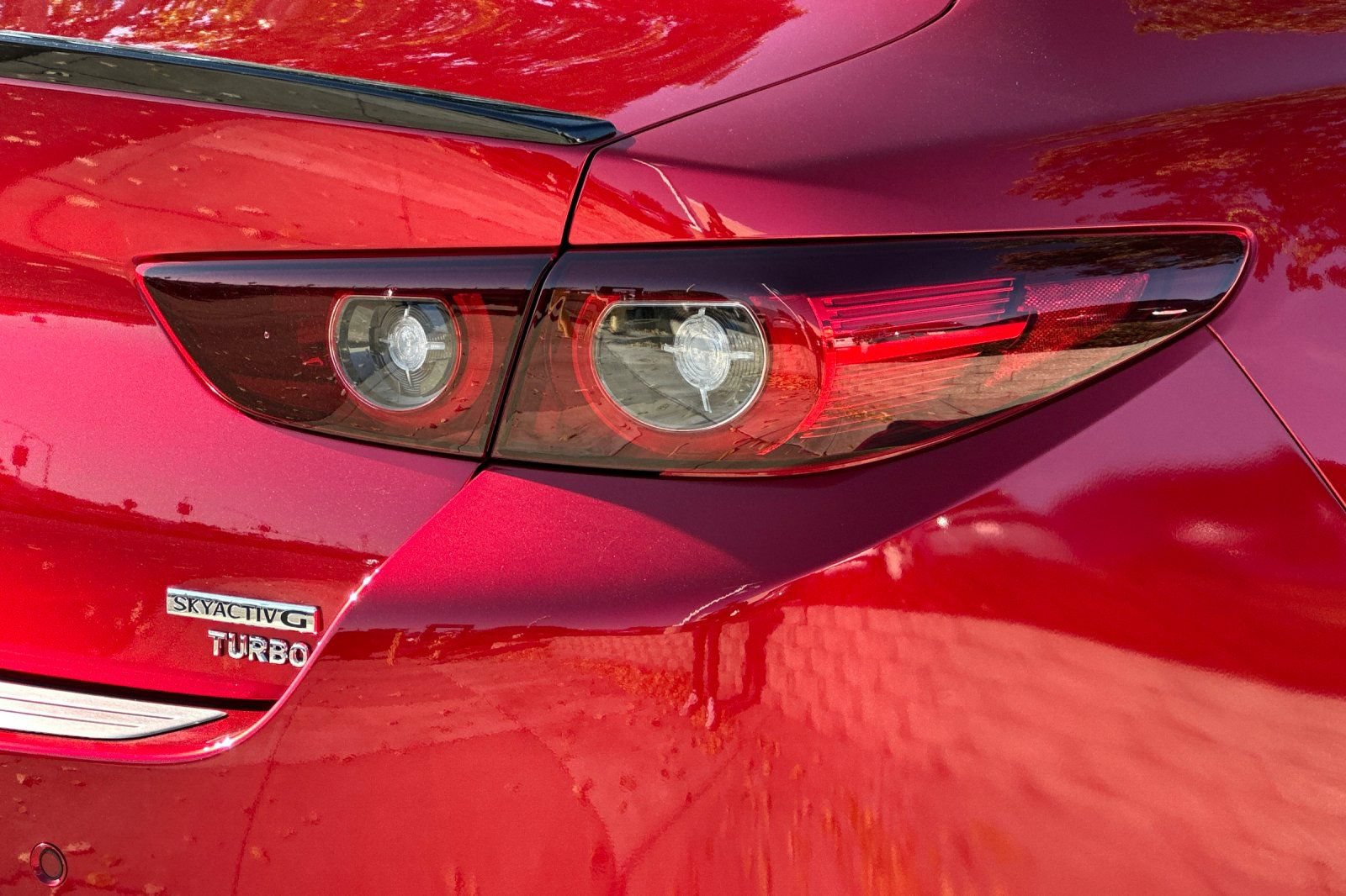 Certified 2025 MAZDA MAZDA3 2.5 Turbo Sedan w/Premium Plus AWD/4WD image 30