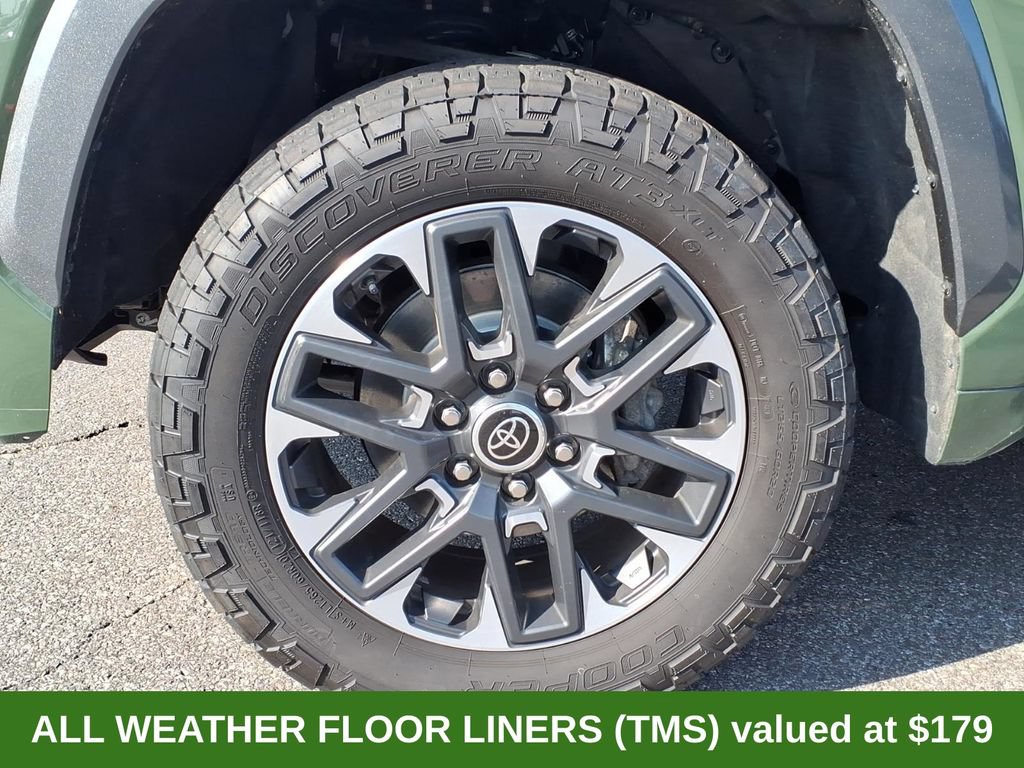 Used 2023 Toyota Tundra Limited AWD/4WD image 11