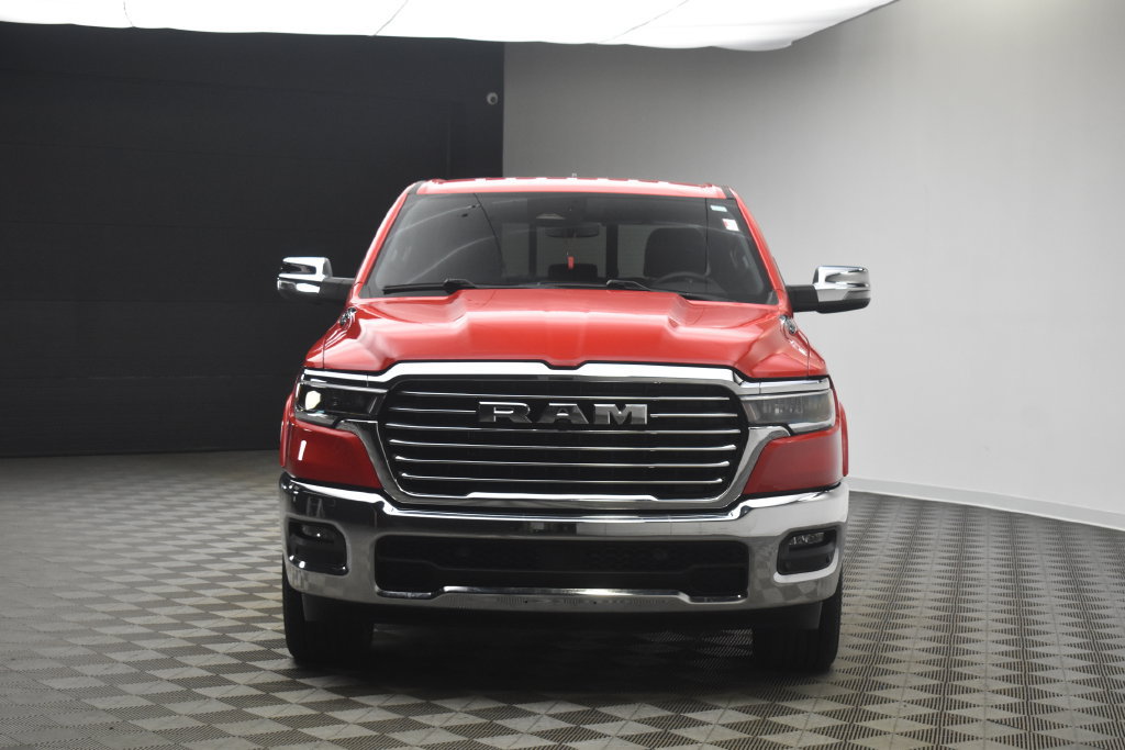 Used 2025 RAM 1500 Laramie AWD/4WD image 16