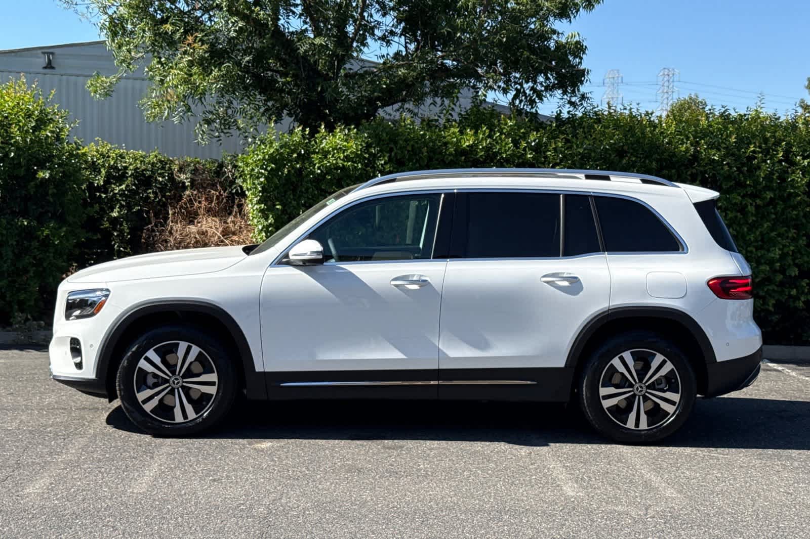 New 2026 Mercedes-Benz GLB 250 image 6