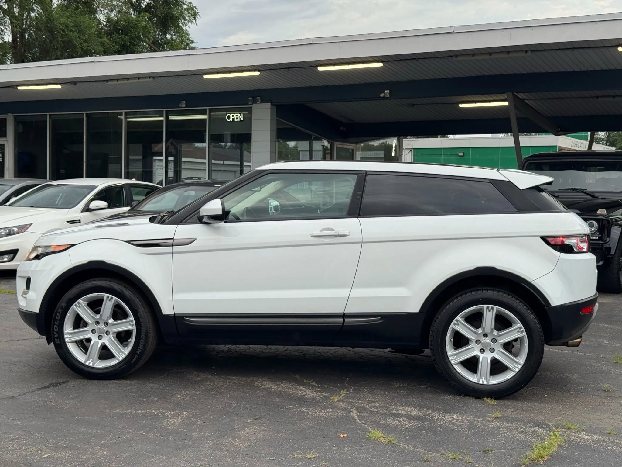 Used 2015 Land Rover Range Rover Evoque Pure Plus AWD/4WD image 7