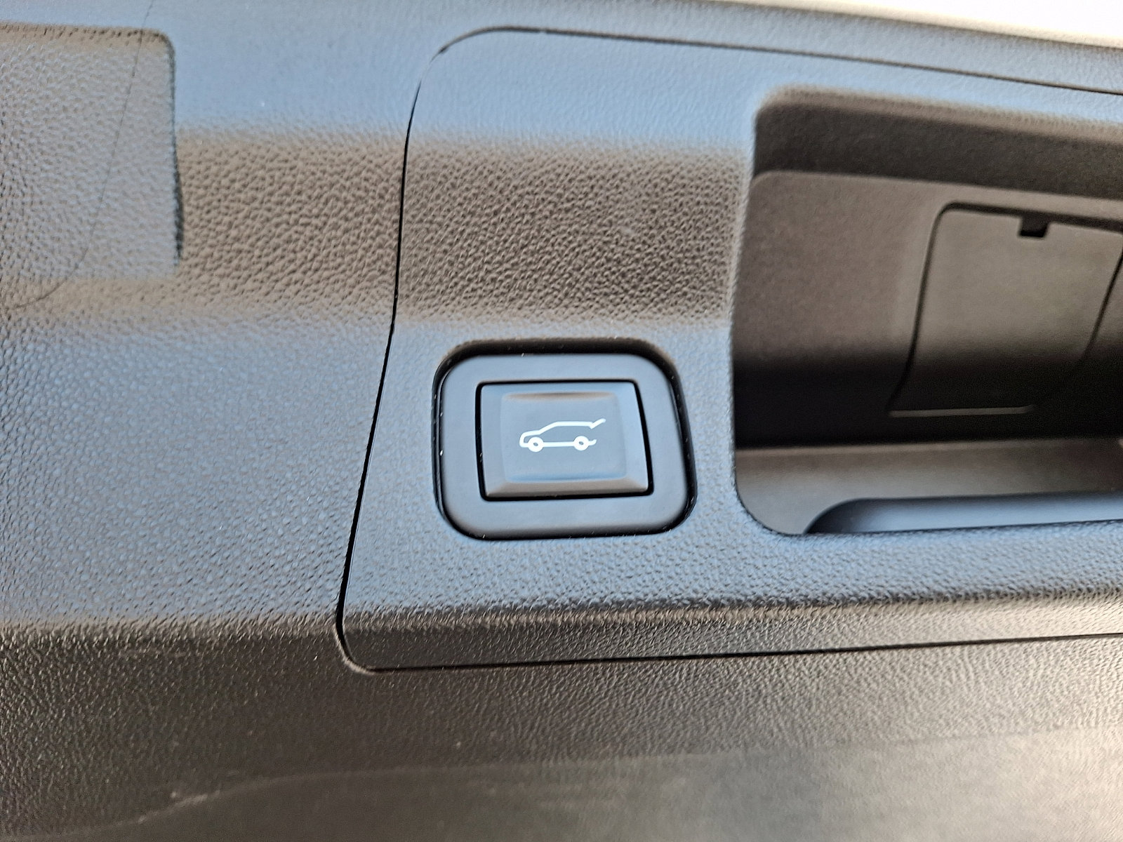 Used 2020 GMC Acadia AT4 w/ LPO, Floor Liner Package AWD/4WD image 32