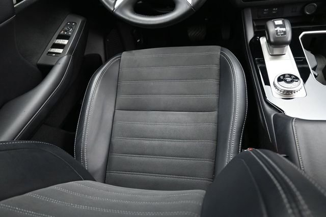 Used 2025 Mitsubishi Outlander SE AWD/4WD image 13