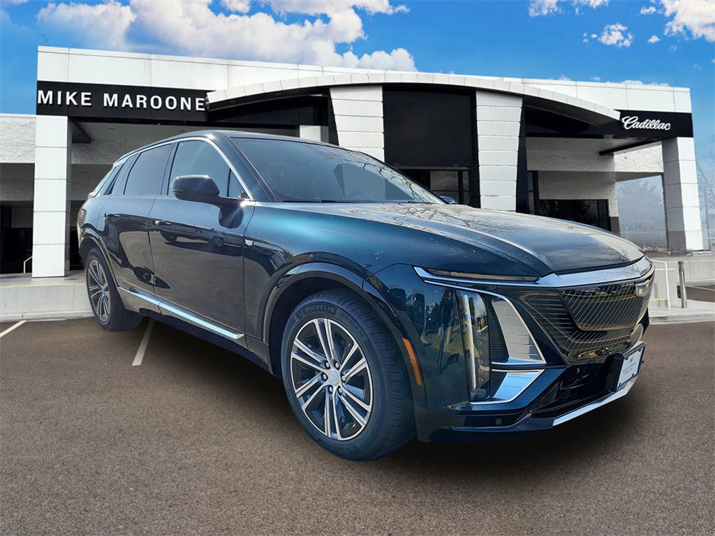 New 2026 Cadillac Lyriq Premium Luxury image 2