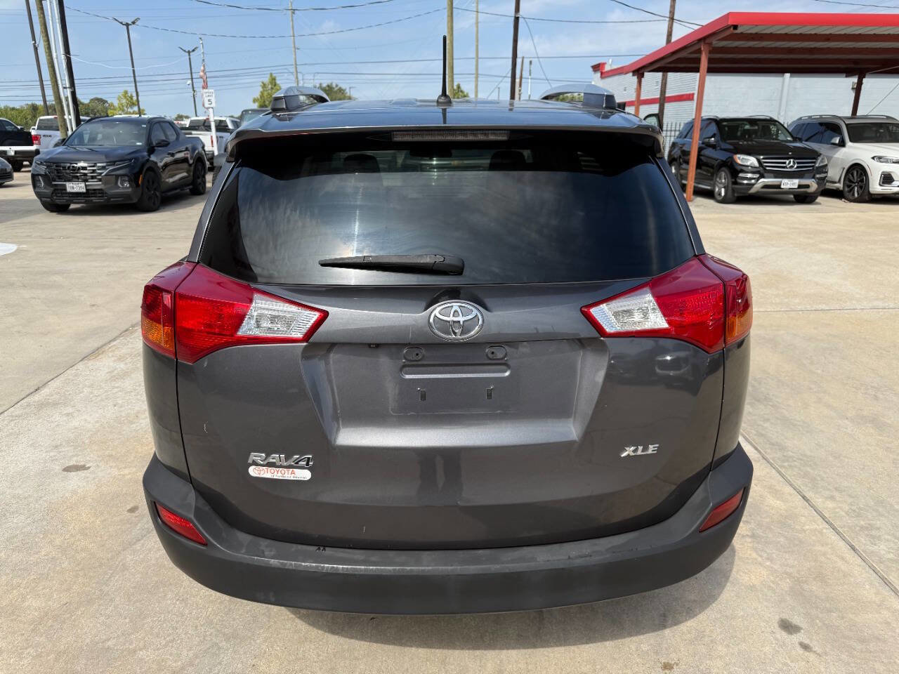 Used 2013 Toyota RAV4 XLE image 5