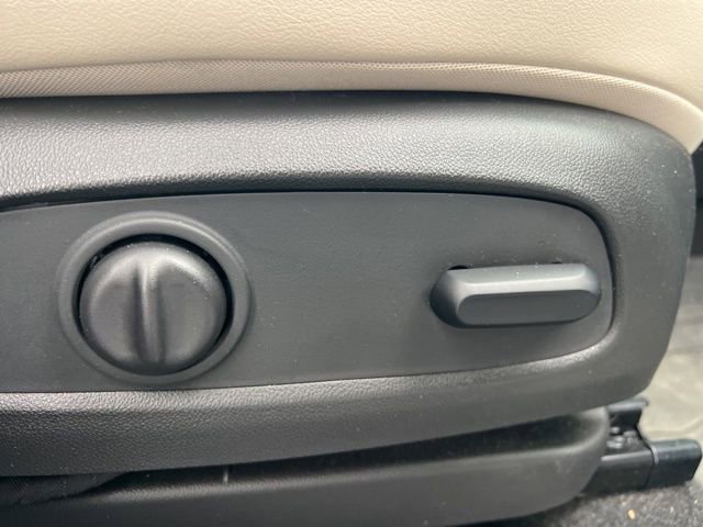 Used 2024 Buick Encore GX Avenir w/ Avenir Technology Package image 36