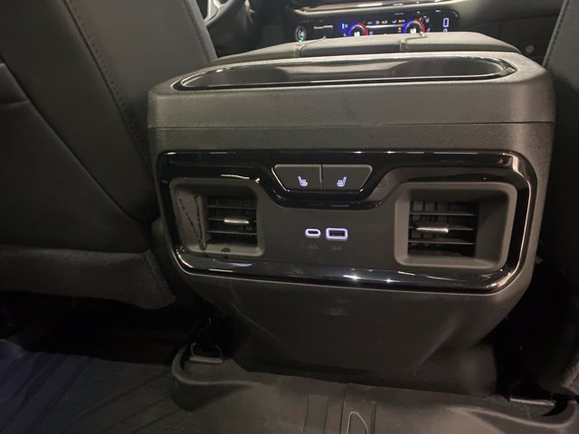 Used 2026 Chevrolet Silverado 2500 ZR2 AWD/4WD image 12