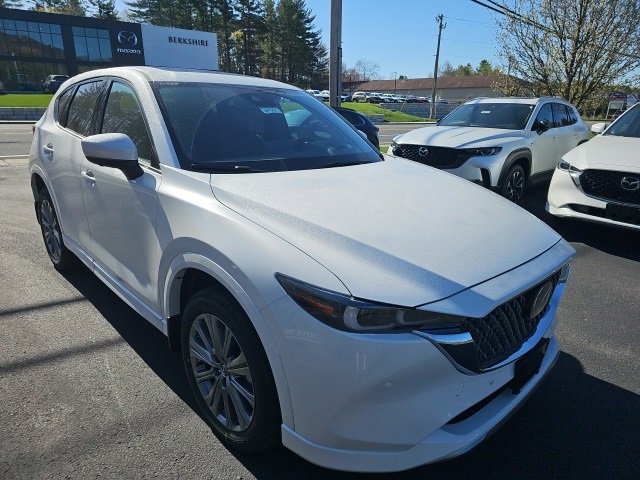 New 2025 MAZDA CX-5 Signature image 1