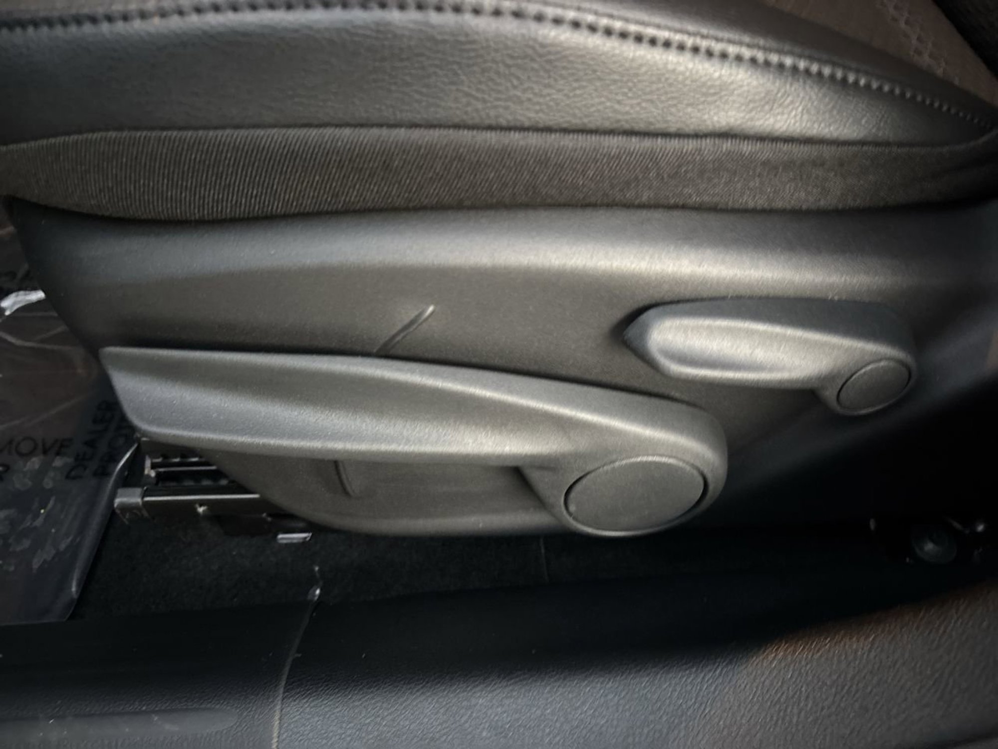 New 2026 Jeep Compass Latitude image 13