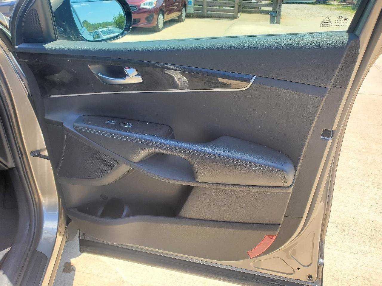 Used 2016 Kia Sorento AWD image 6