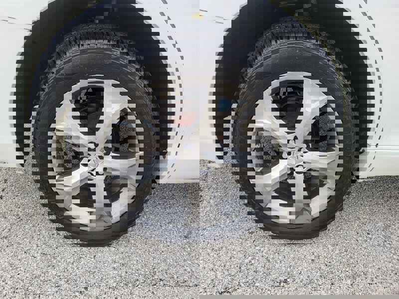 Used 2010 Toyota Venza image 31