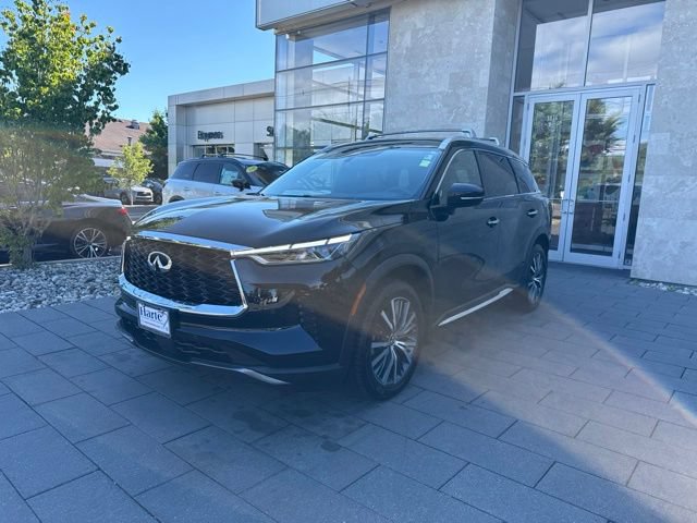 Used 2024 INFINITI QX60 Sensory w/ Vision Package AWD/4WD image 3