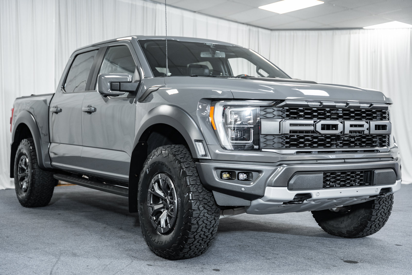 Used 2021 Ford F150 Raptor w/ Raptor 37 Performance Package AWD/4WD image 1