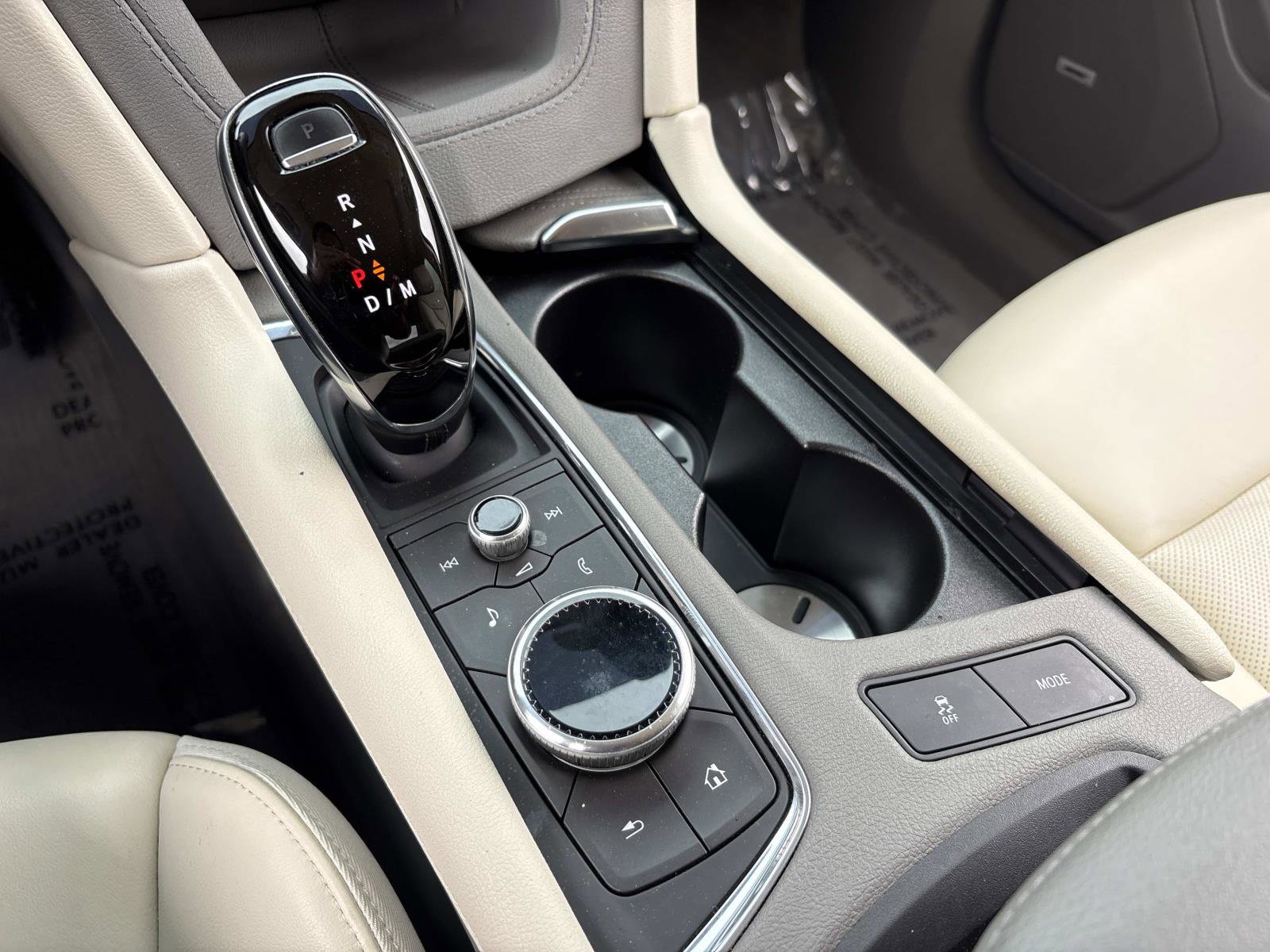 Used 2021 Cadillac XT6 Premium Luxury image 25
