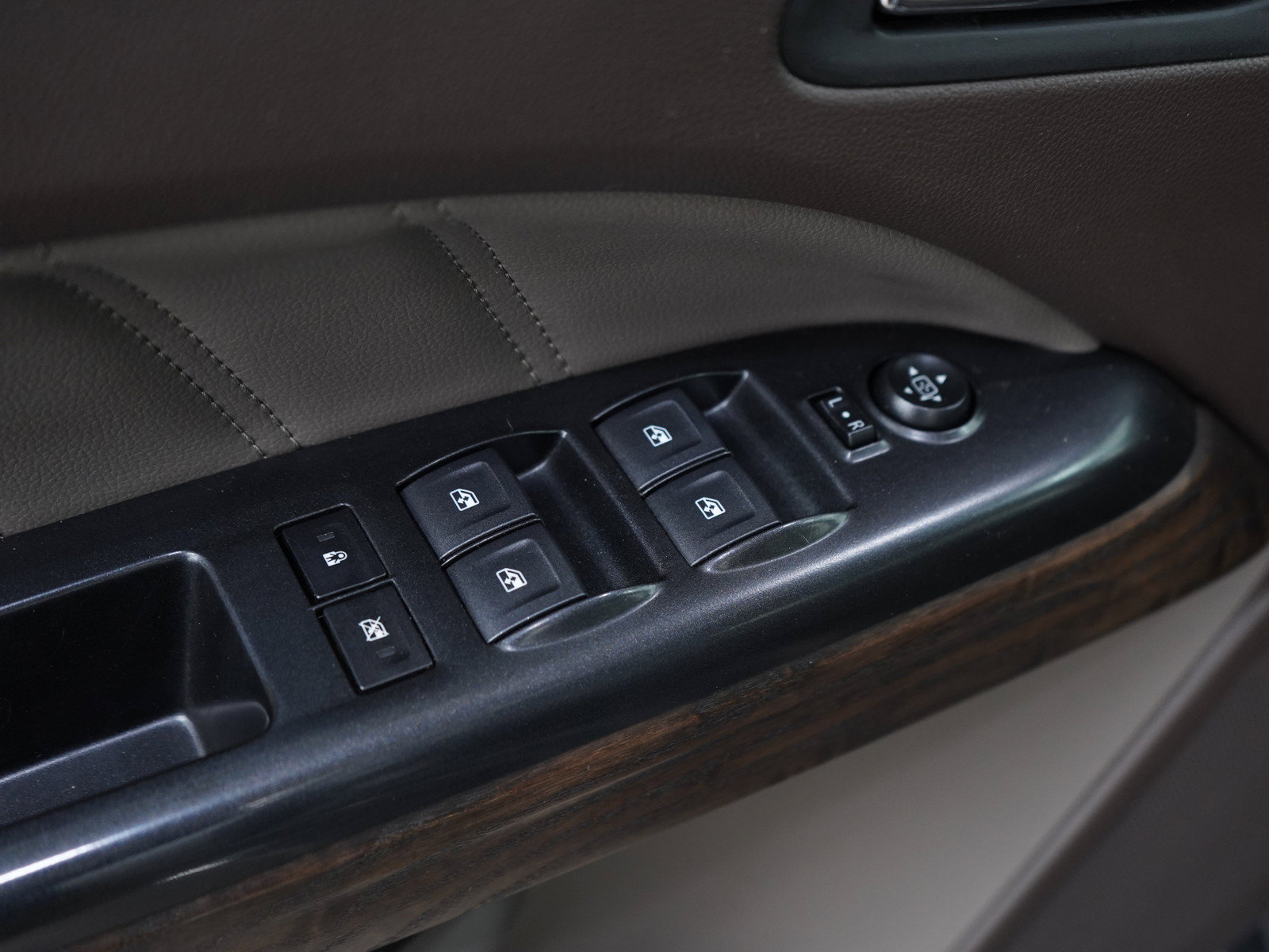 Used 2021 GMC Canyon Denali AWD/4WD image 18