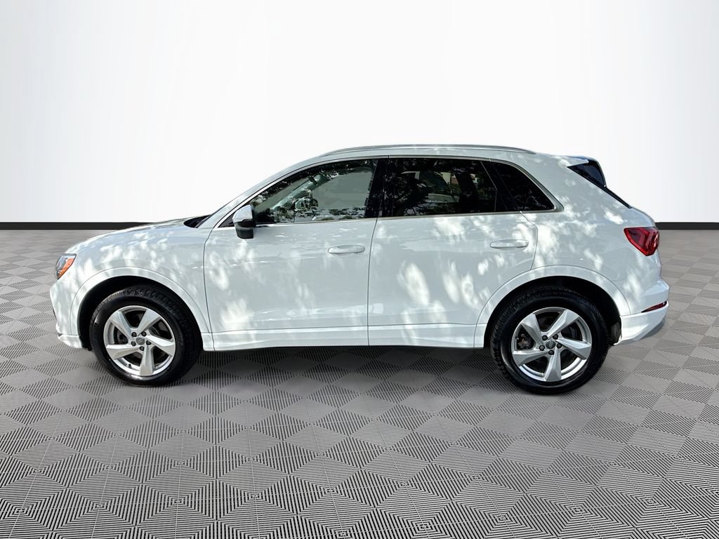 Used 2020 Audi Q3 2.0T Premium w/ Convenience Package AWD/4WD image 4