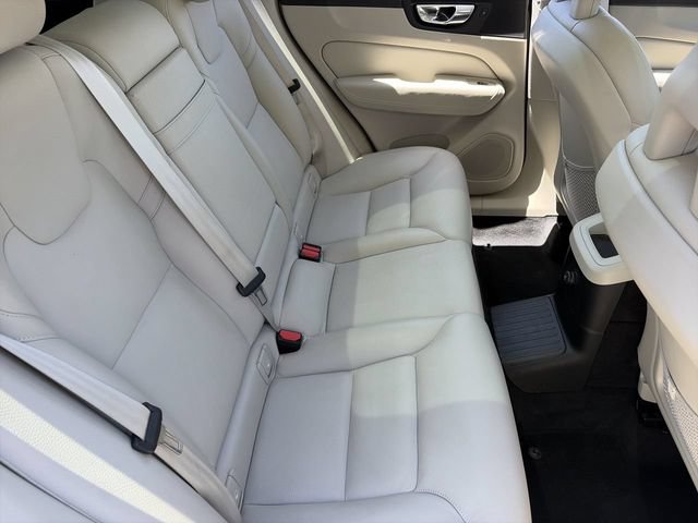 Used 2018 Volvo XC60 T8 Inscription w/ Advanced Package AWD/4WD image 14