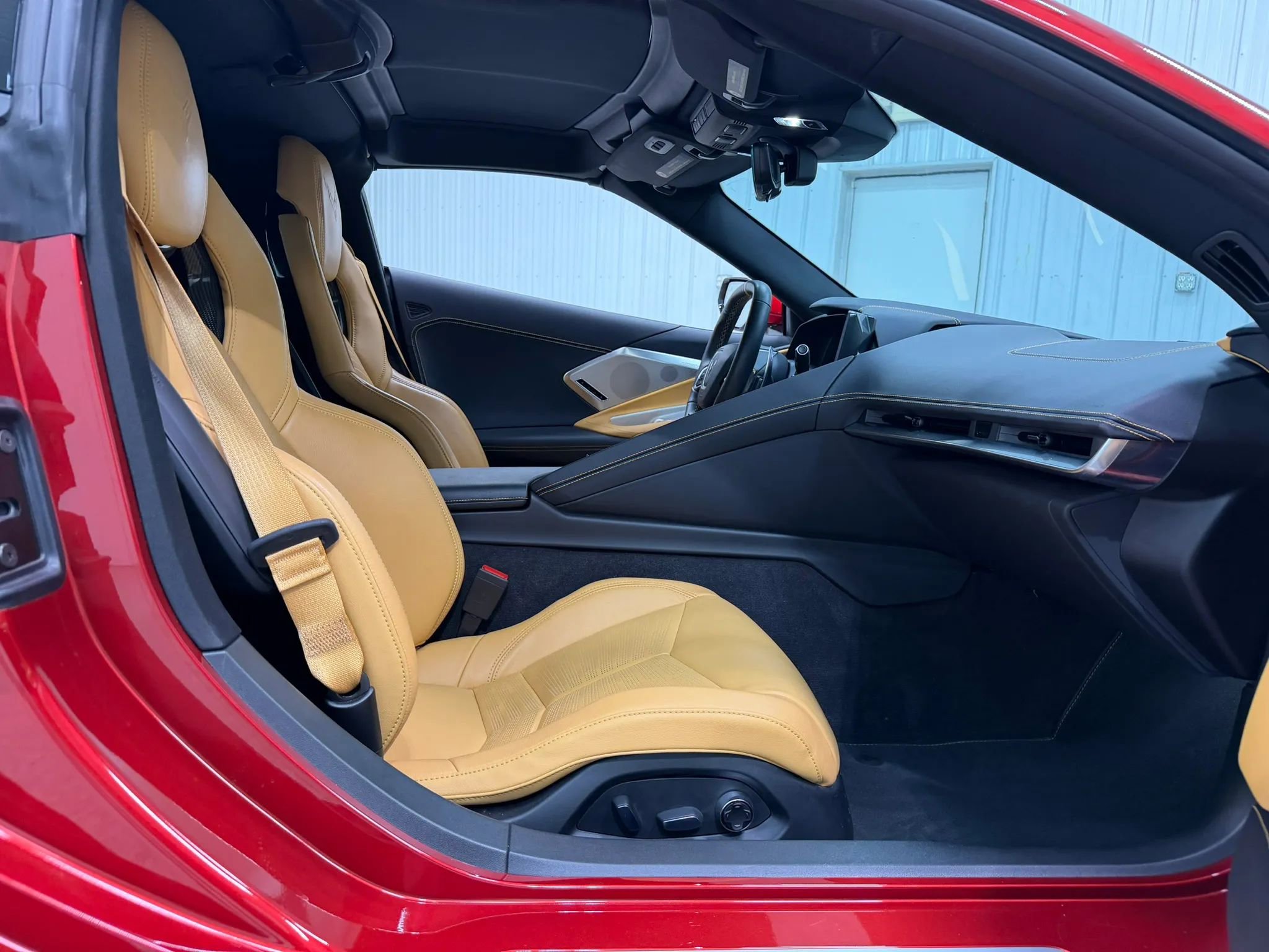 Used 2022 Chevrolet Corvette Stingray Preferred Cpe w/ Body-Color Dual Roof Package image 30