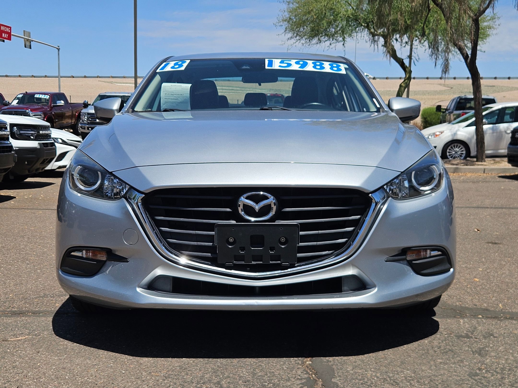 Used 2018 MAZDA MAZDA3 Touring FWD image 2