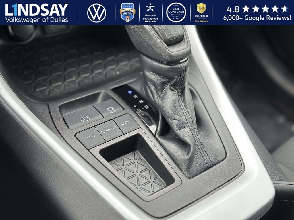 Used 2023 Toyota RAV4 LE image 18