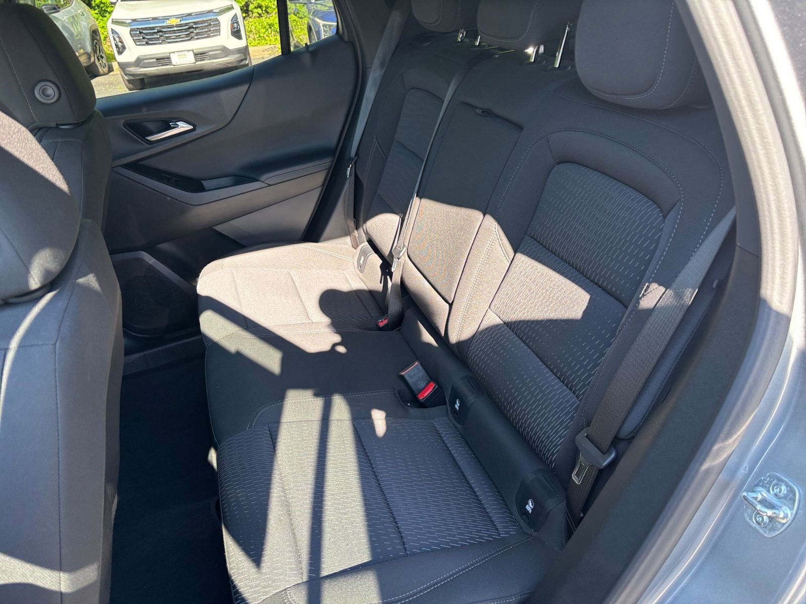 Used 2025 Chevrolet Equinox LT FWD image 22