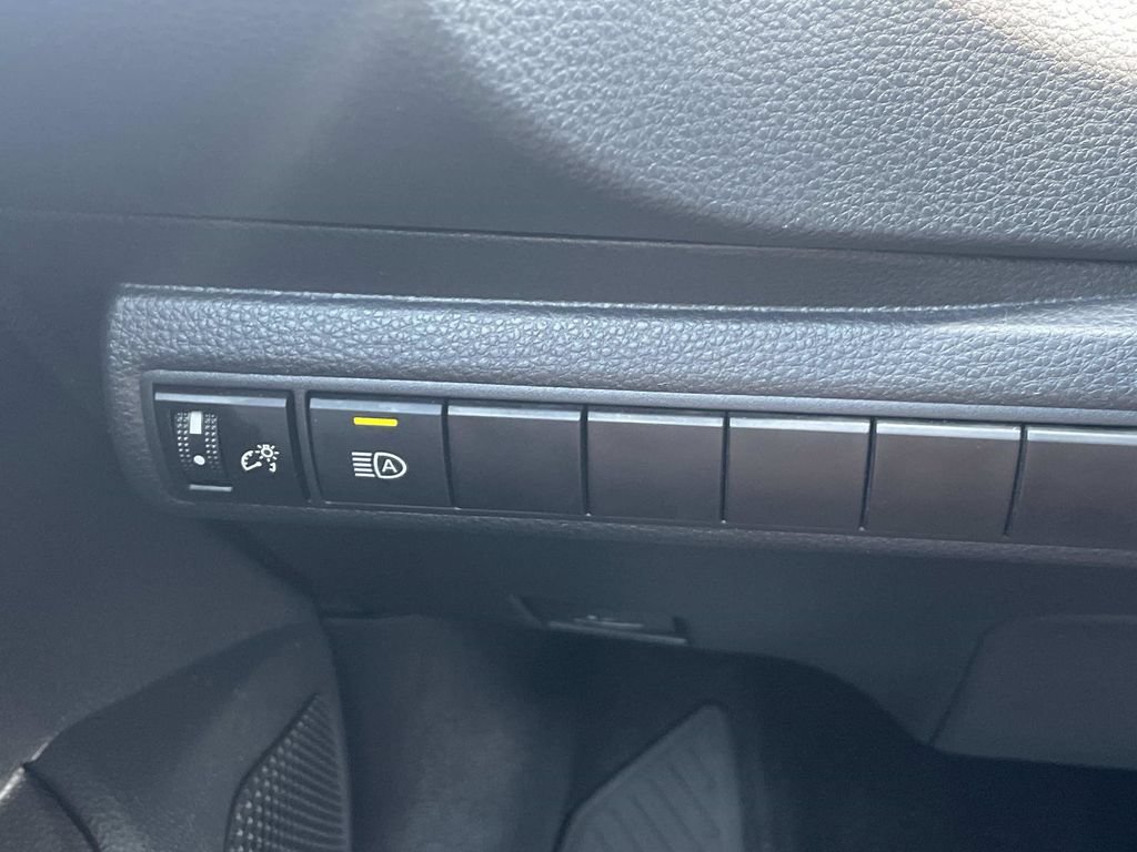 Used 2024 Toyota Corolla LE FWD image 26